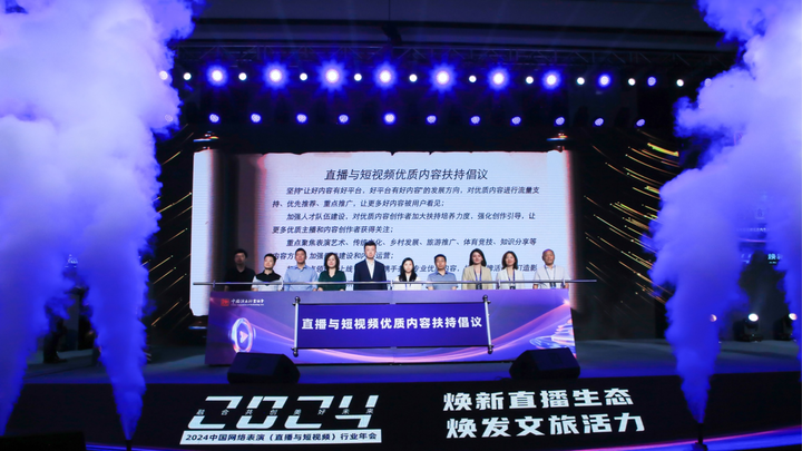 Chuyên gia Hotspot Matrix phân tích: Xe thì ít mà người xếp hàng và marketing video
