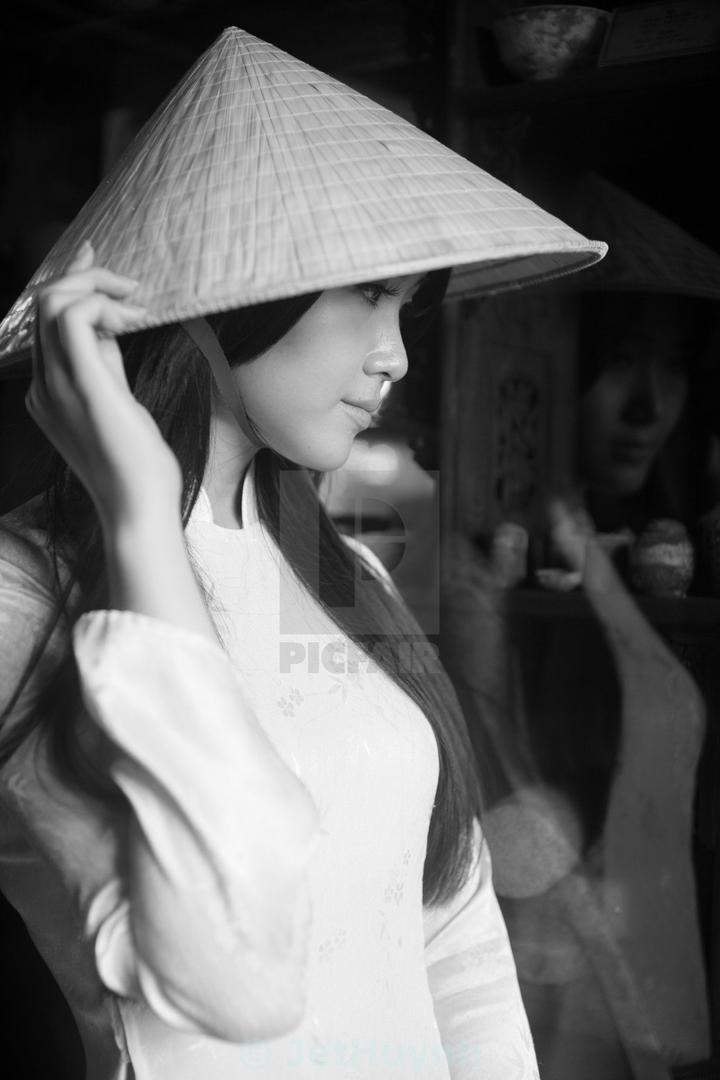 Angela Phương Trinh dẫn đầu - Cảm hứng video marketing từ Hotspot Matrix