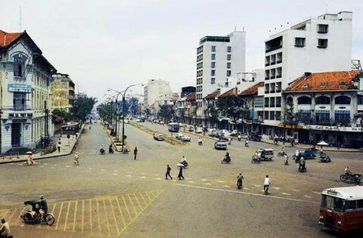 1. Tiêu đề: [Hotspot Matrix] Ngọt như mơ: Nữ sinh Quảng Bình và hành trình chinh phục